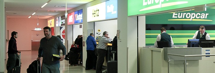vienna airport arrivals departures